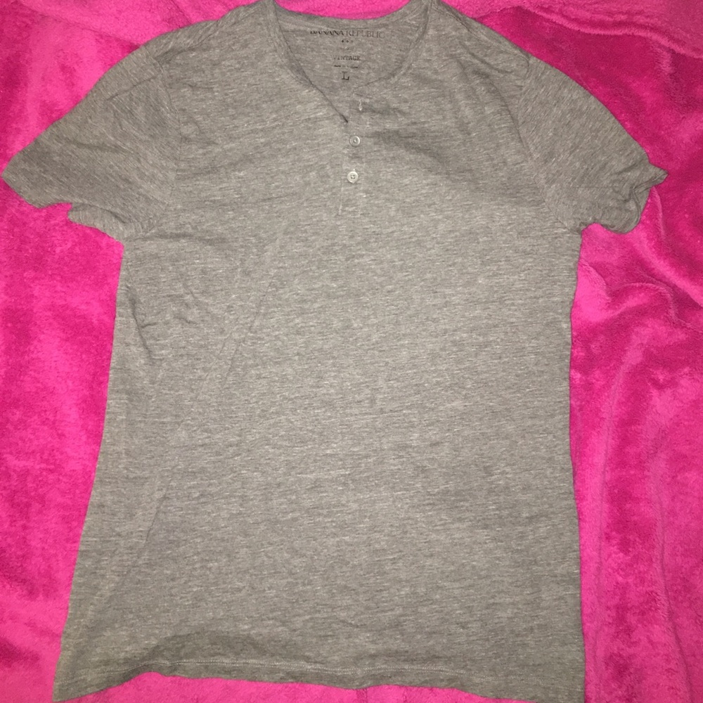Banana Republic Tee Shirt